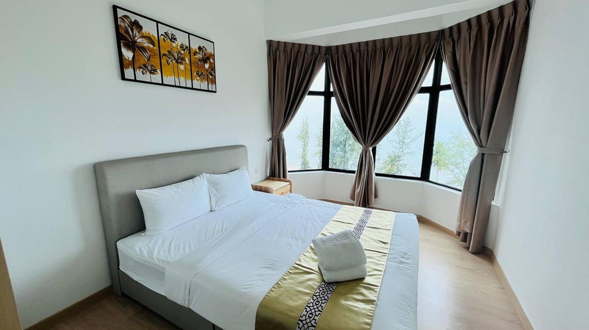Mutiara Melaka Beach Resort By Glex Tangga Batu Luaran gambar